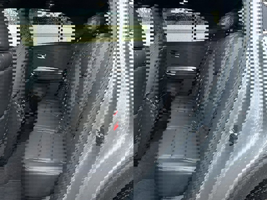 Used 2024 Cadillac XT4 Premium Luxury image 12