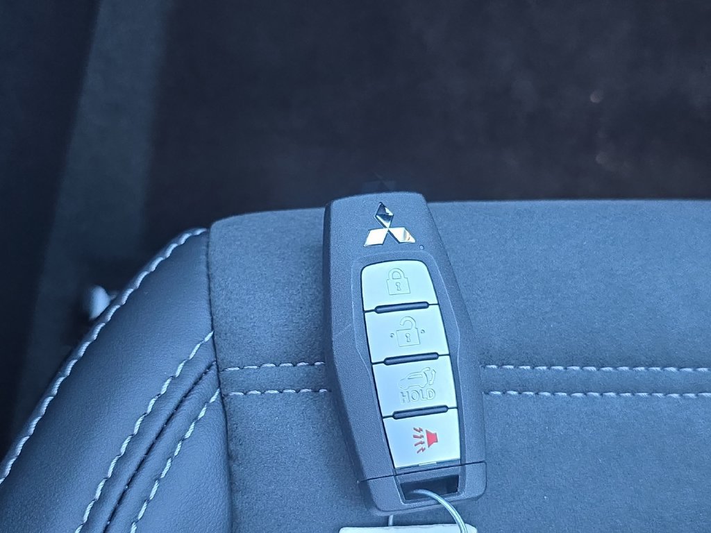 New 2026 Mitsubishi Outlander SE AWD/4WD image 32