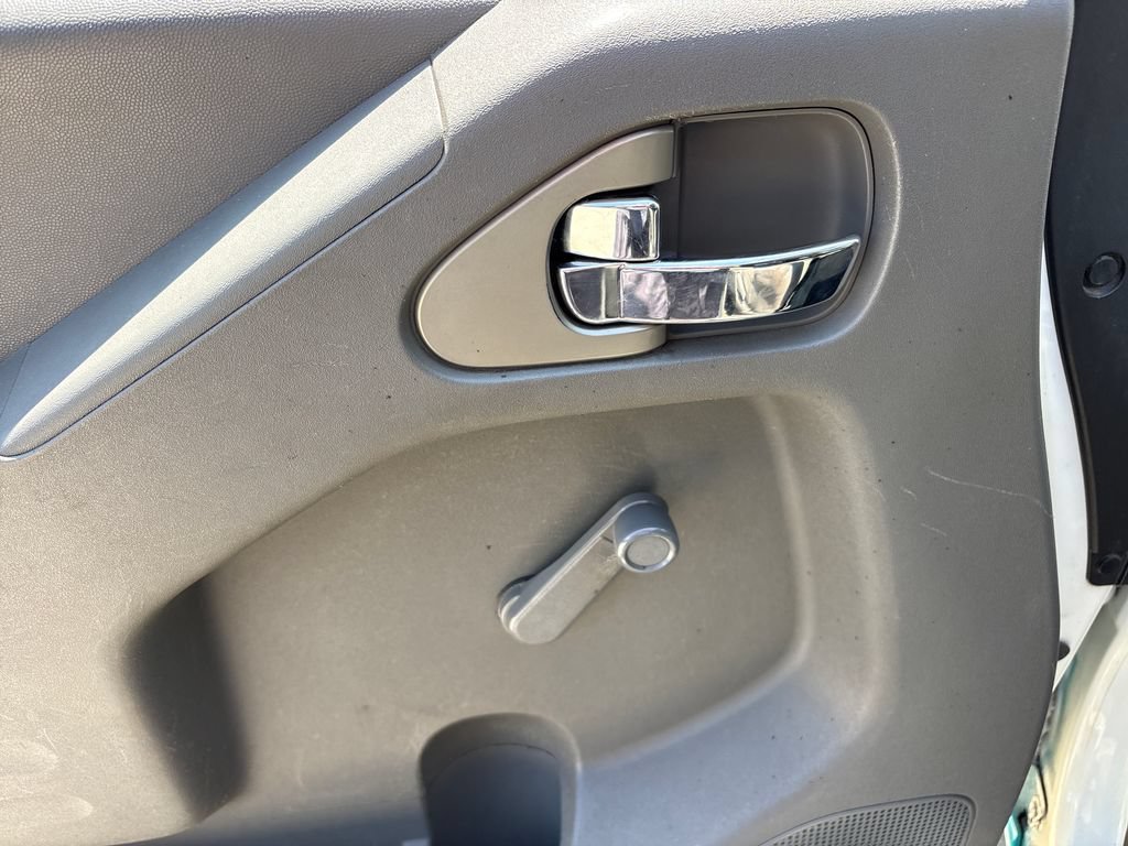Used 2015 Nissan Frontier S RWD image 17