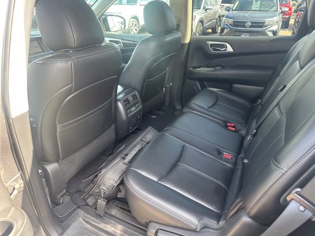 Used 2015 Nissan Pathfinder SL w/ Trailer Tow Package AWD/4WD image 10