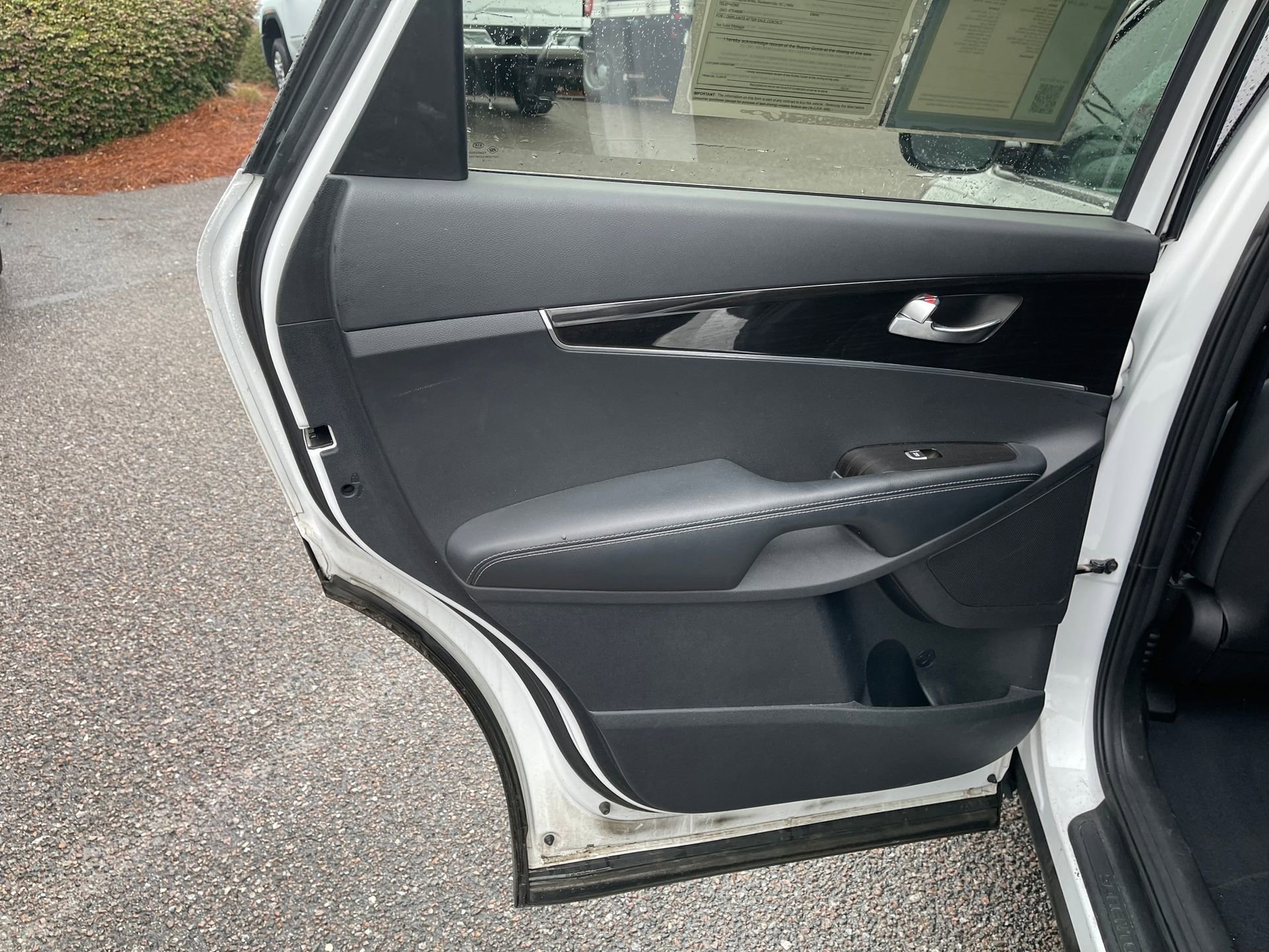 Used 2020 Kia Sorento LX image 20