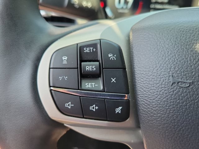 Used 2026 Ford Explorer Active w/ Active Comfort Package RWD image 5