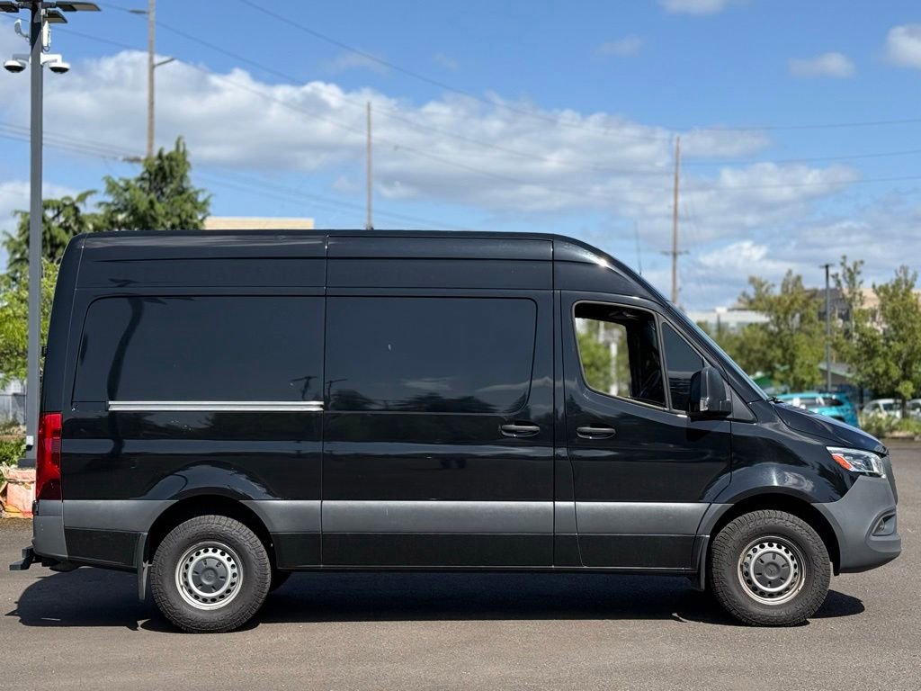 Used 2023 Mercedes-Benz Sprinter 1500 image 6