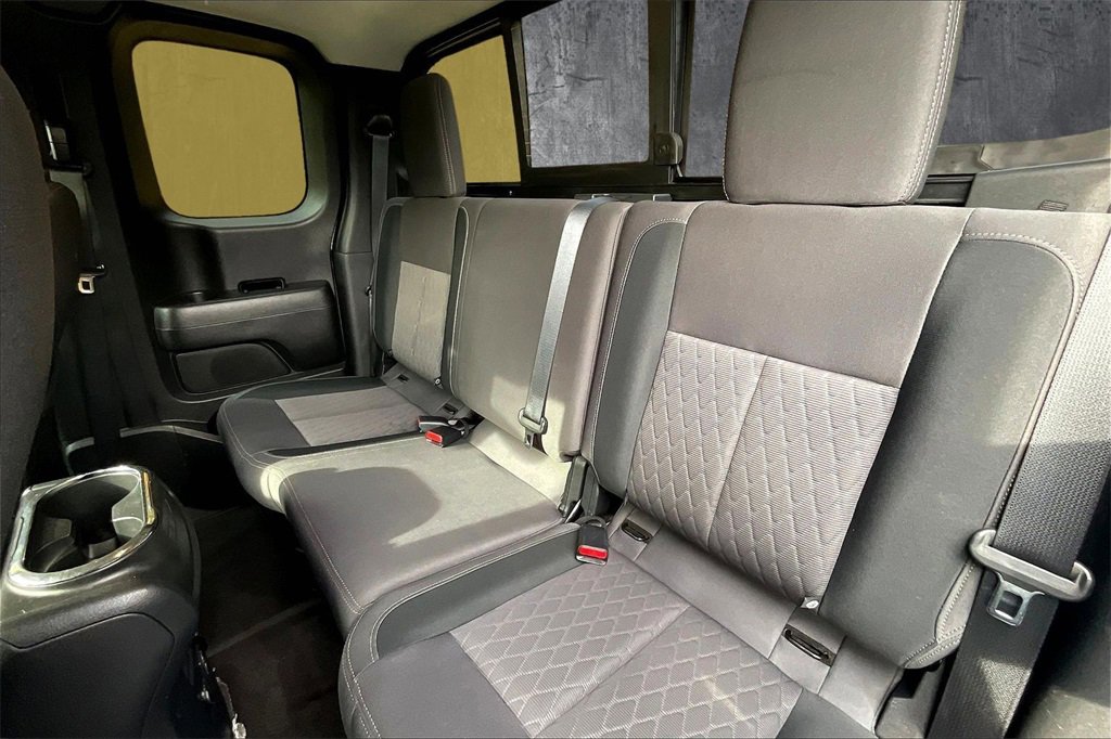 Used 2020 Nissan Titan SV w/ SV Convenience Package image 19