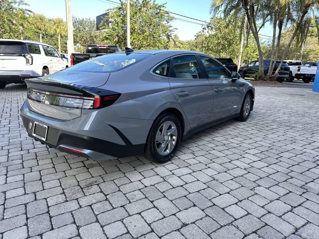 Used 2025 Hyundai Sonata SE FWD image 38