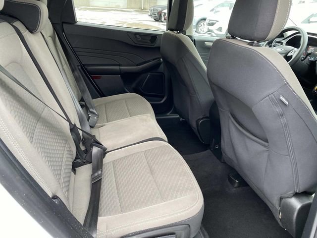 Used 2022 Ford Escape SE image 18