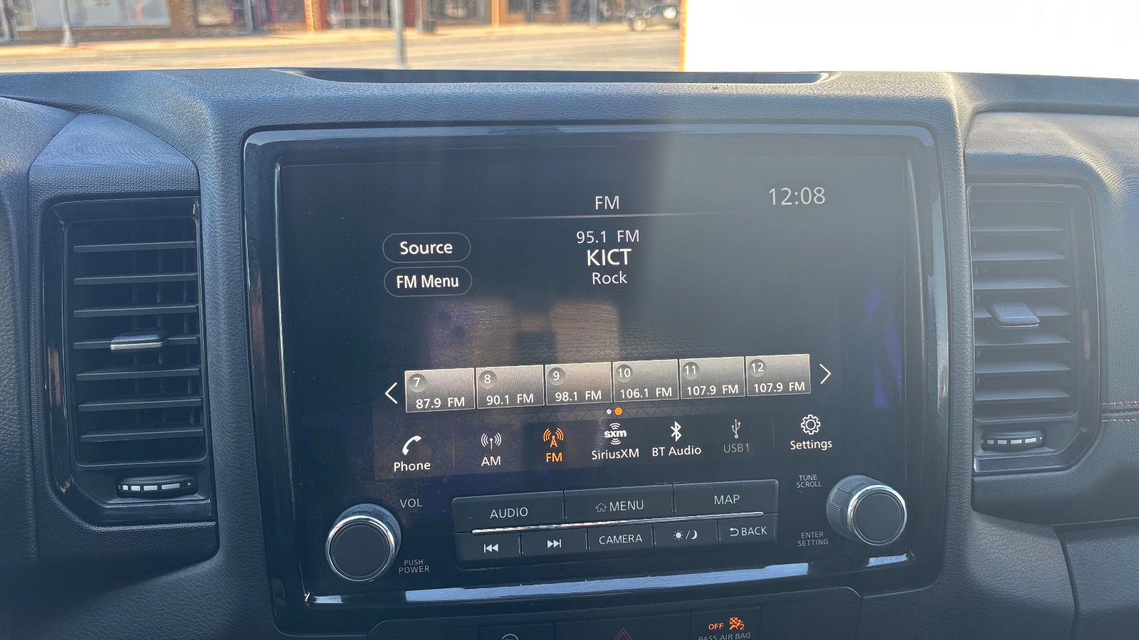 Used 2023 Nissan Frontier PRO-4X w/ Pro-4X Premium Package image 46