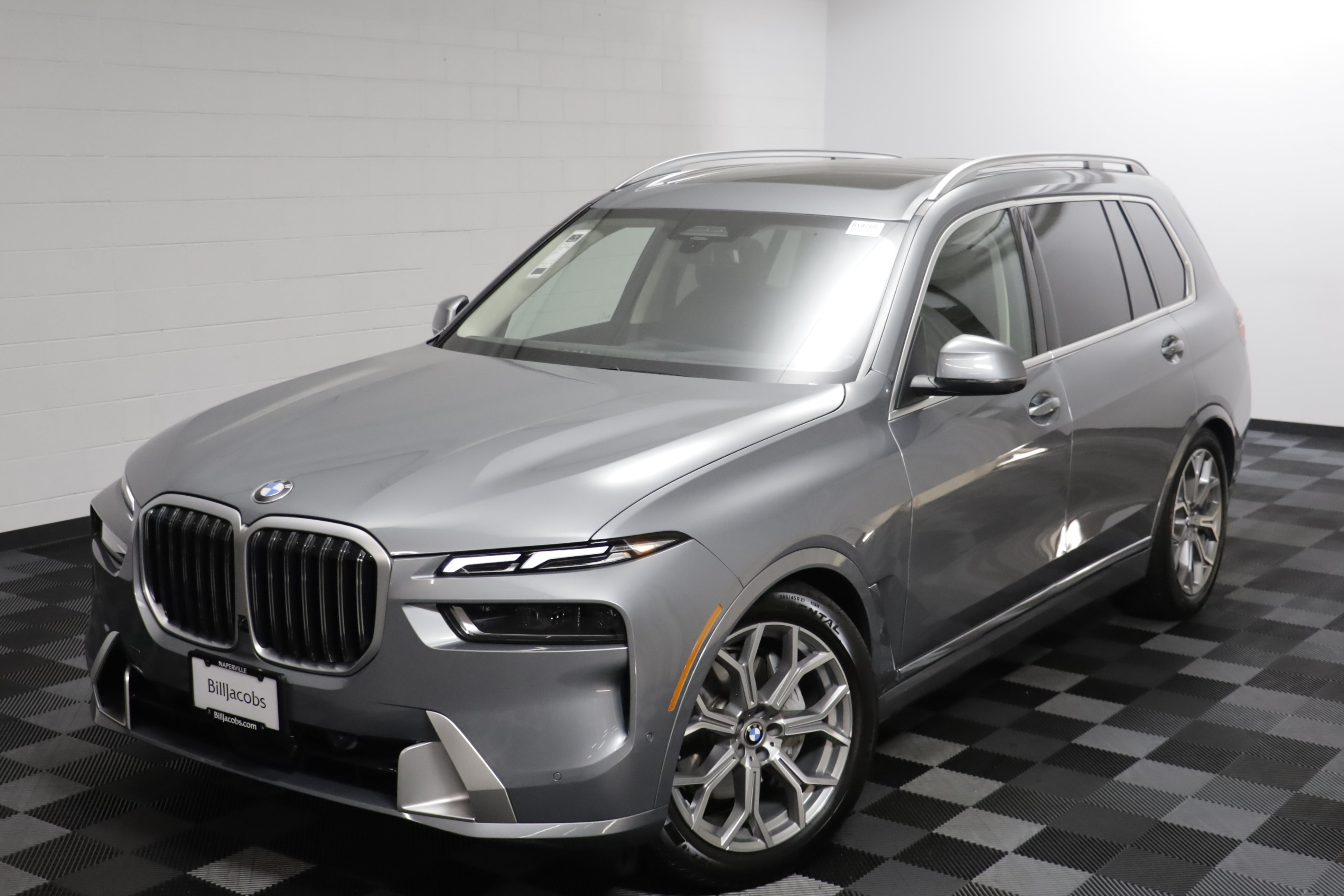 Used 2026 BMW X7 xDrive40i w/ Executive Package AWD/4WD image 2