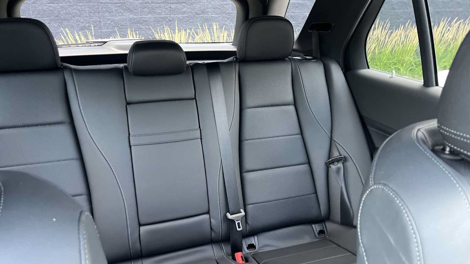 Certified 2025 Mercedes-Benz GLE 450e 4MATIC image 32