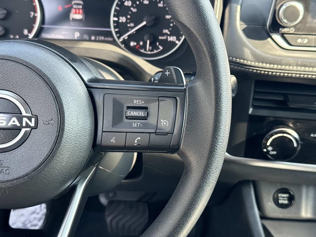 Used 2024 Nissan Rogue S AWD/4WD image 10