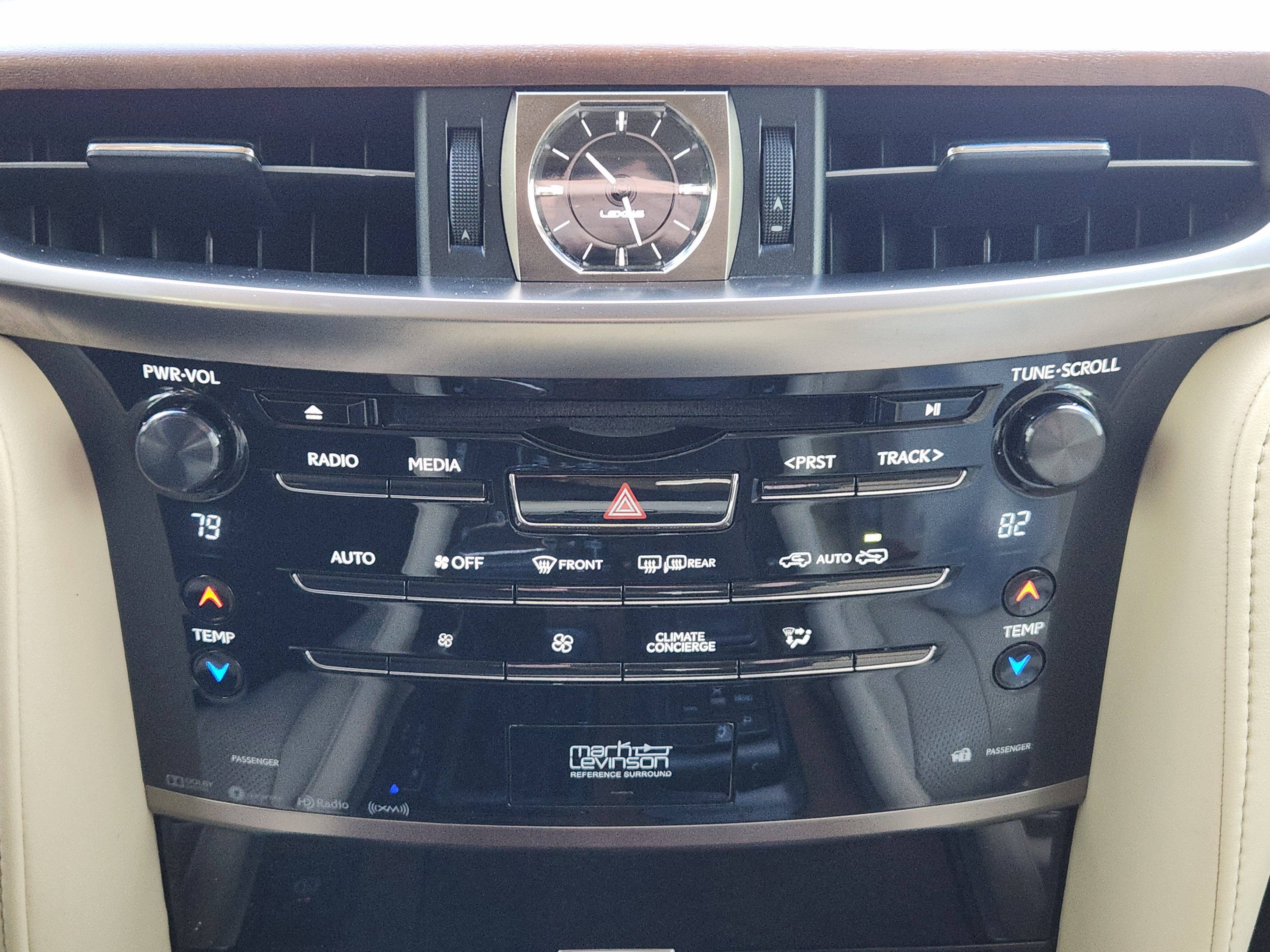 Used 2016 Lexus LX 570 4WD image 23