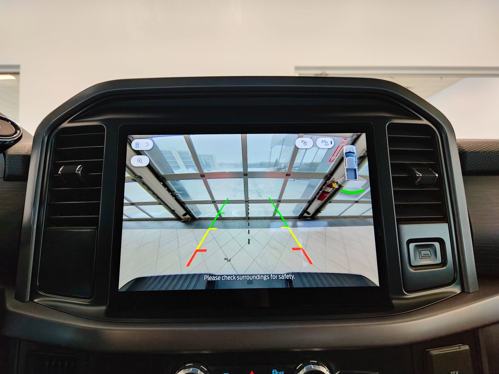 Used 2025 Ford F150 XLT w/ Equipment Group 301A Standard image 22