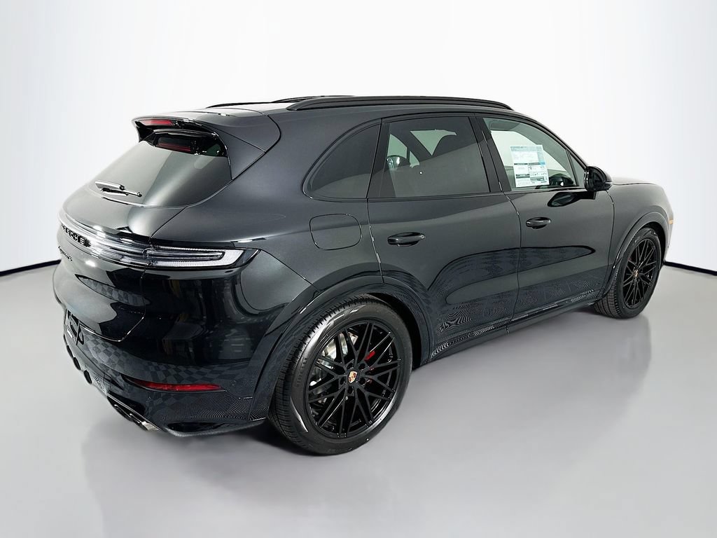 New 2026 Porsche Cayenne GTS AWD/4WD image 9