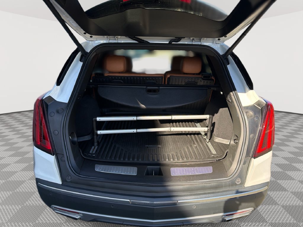 Used 2022 Cadillac XT5 Premium Luxury w/ Technology Package AWD/4WD image 21