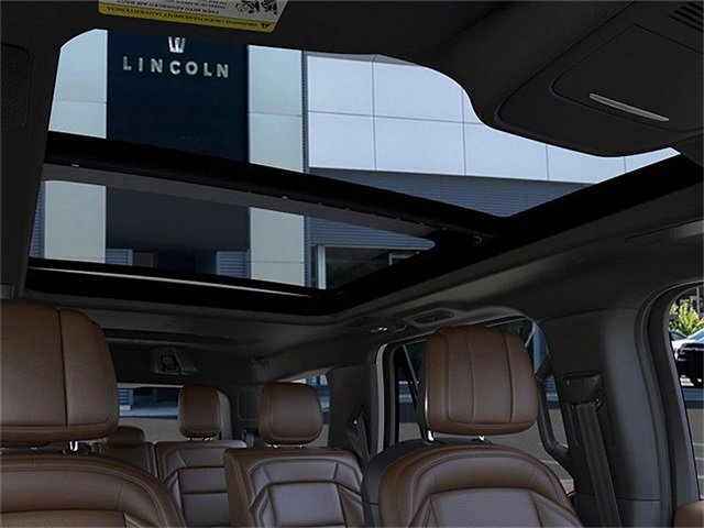 New 2025 Lincoln Navigator Reserve image 22