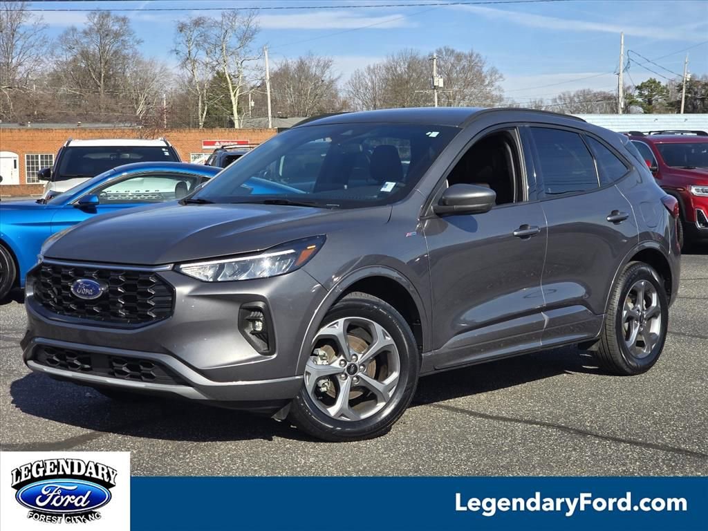 Used 2023 Ford Escape ST-Line Select AWD/4WD image 1