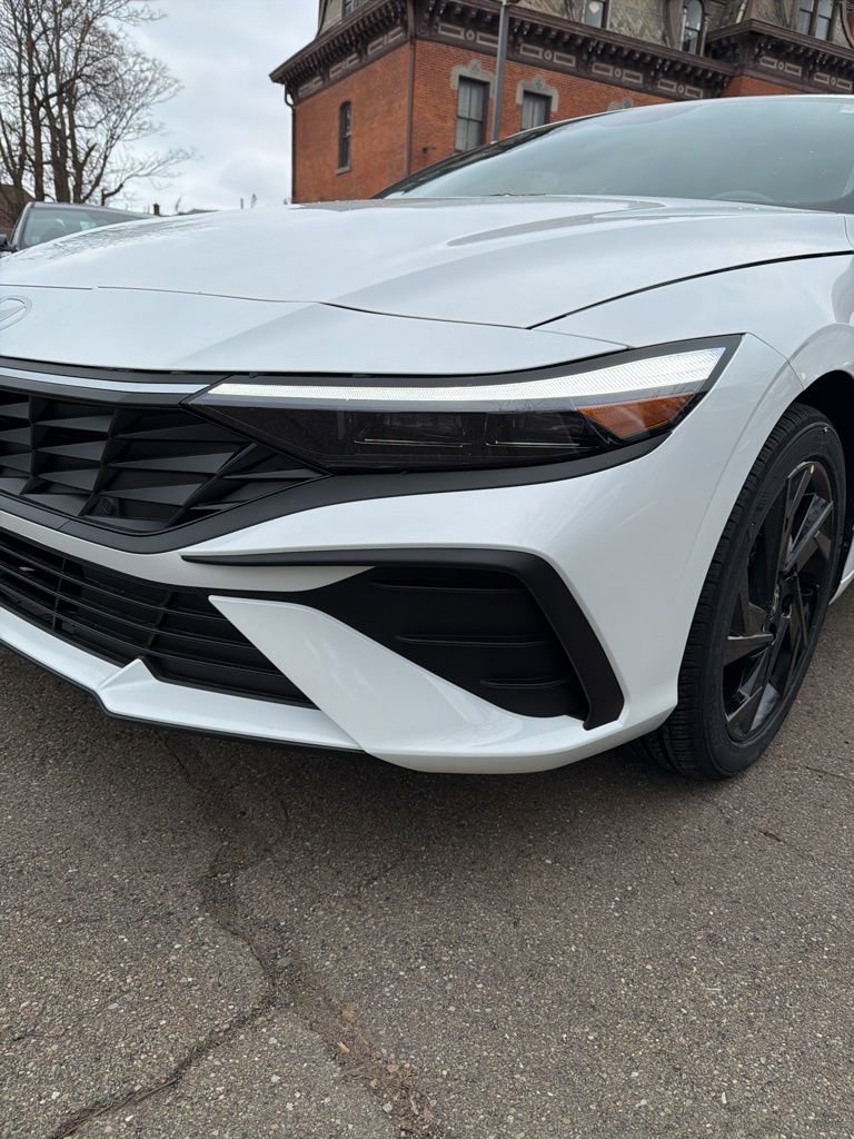New 2026 Hyundai Elantra Sport w/ Cargo Package image 9
