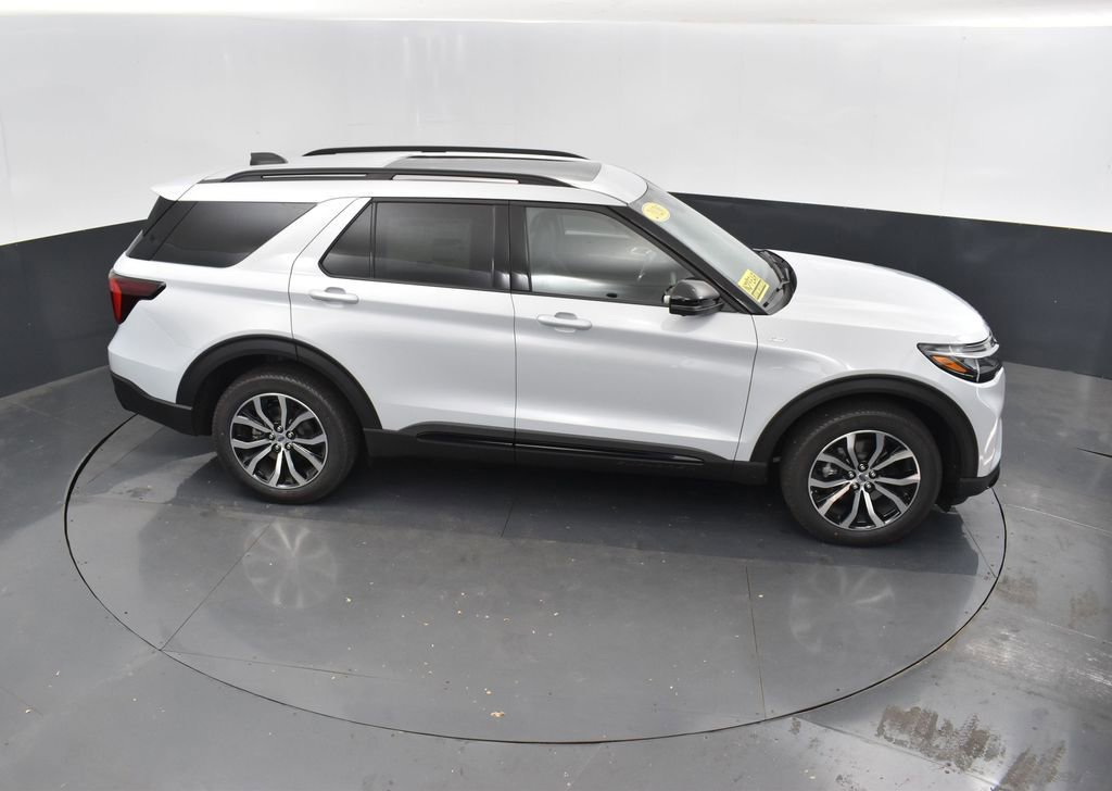 New 2026 Ford Explorer ST-Line image 30