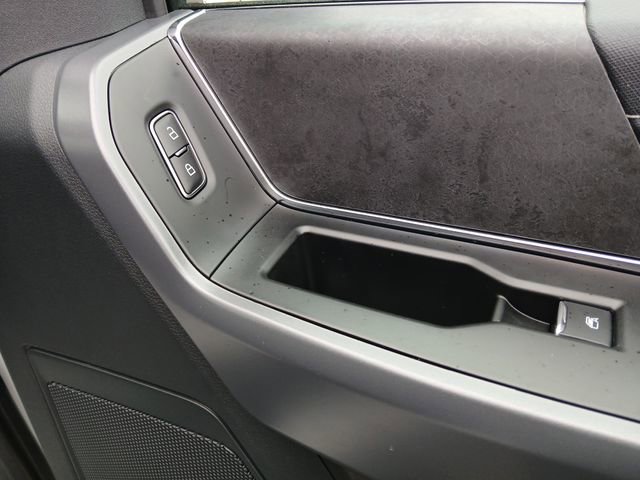 Used 2025 Ford F150 XLT w/ Equipment Group 301A Standard image 25