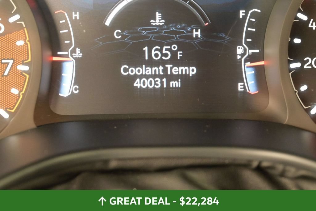 Used 2025 Jeep Compass Trailhawk AWD/4WD image 38
