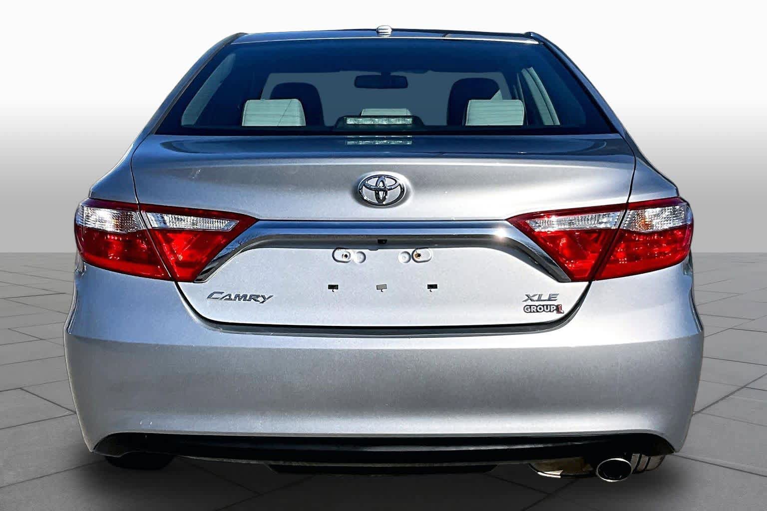 Used 2015 Toyota Camry XLE FWD image 5