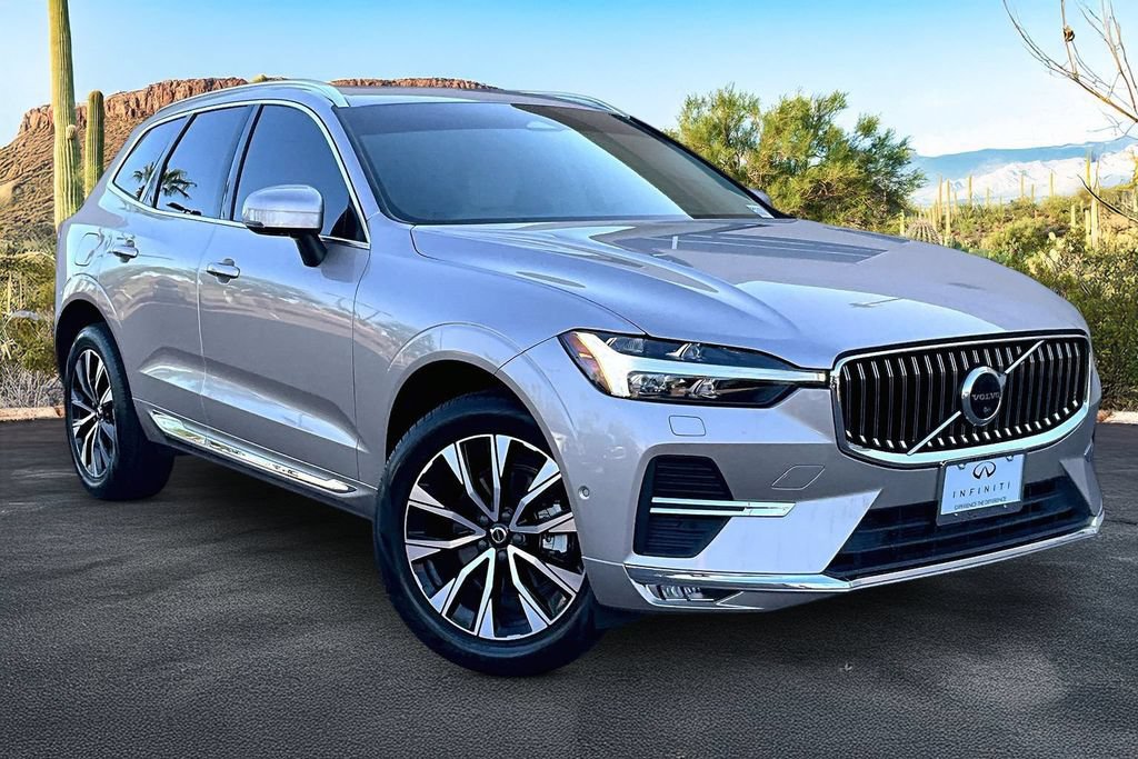 Used 2023 Volvo XC60 B5 Plus AWD/4WD image 12