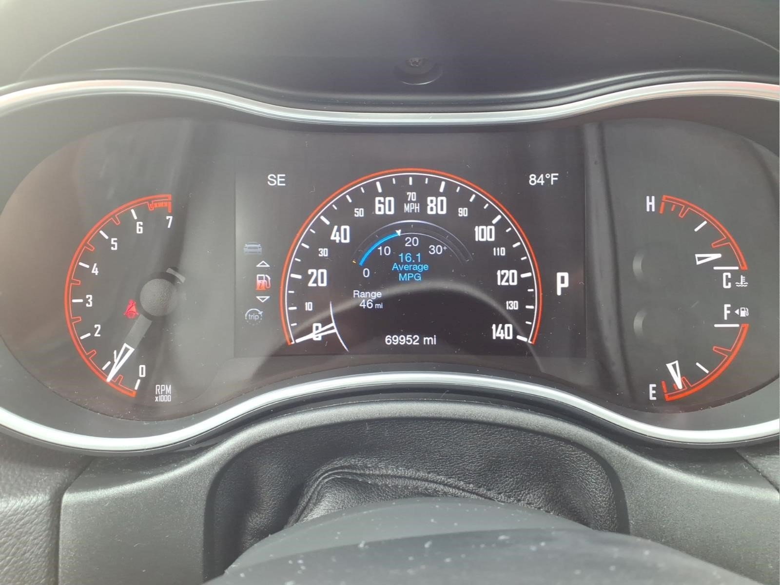 Used 2019 Dodge Durango SXT w/ 3rd Row Seating Group AWD/4WD image 19