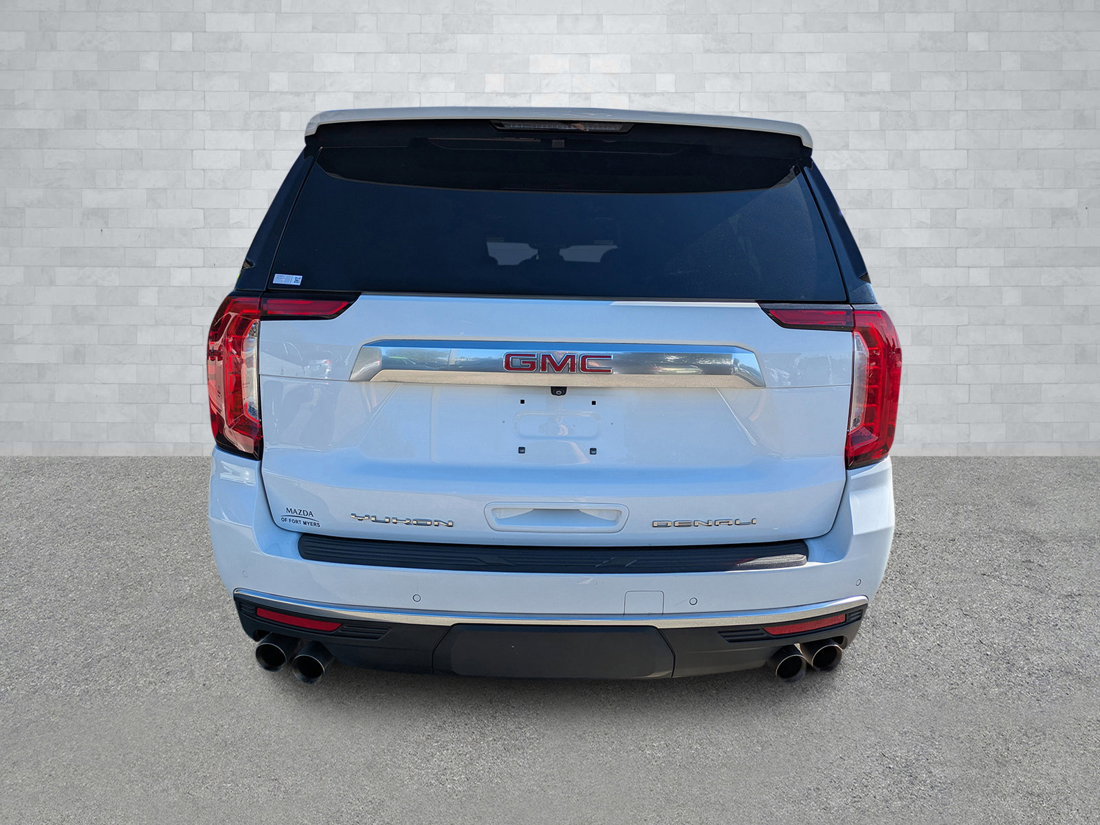 Used 2024 GMC Yukon XL Denali image 6