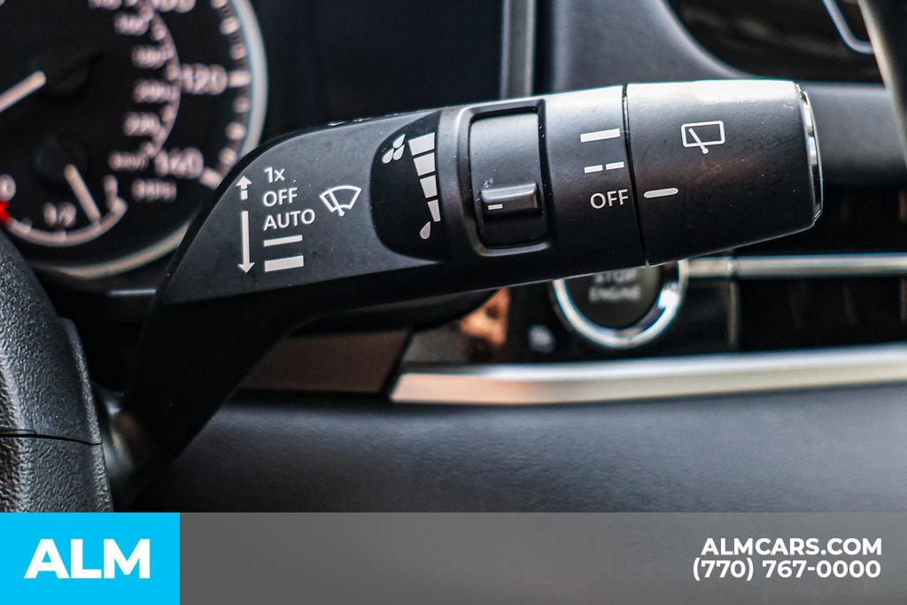 Used 2025 Mitsubishi Outlander SE image 36