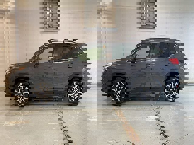 Used 2022 Subaru Forester Limited image 6