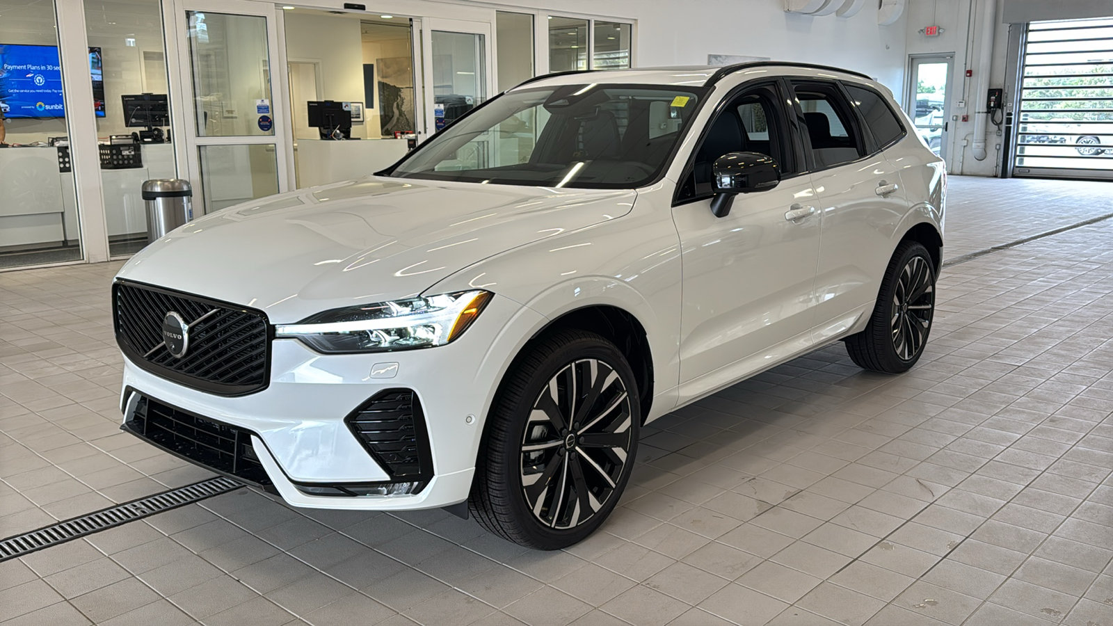 New 2027 Volvo XC60 B5 Ultra AWD/4WD image 9