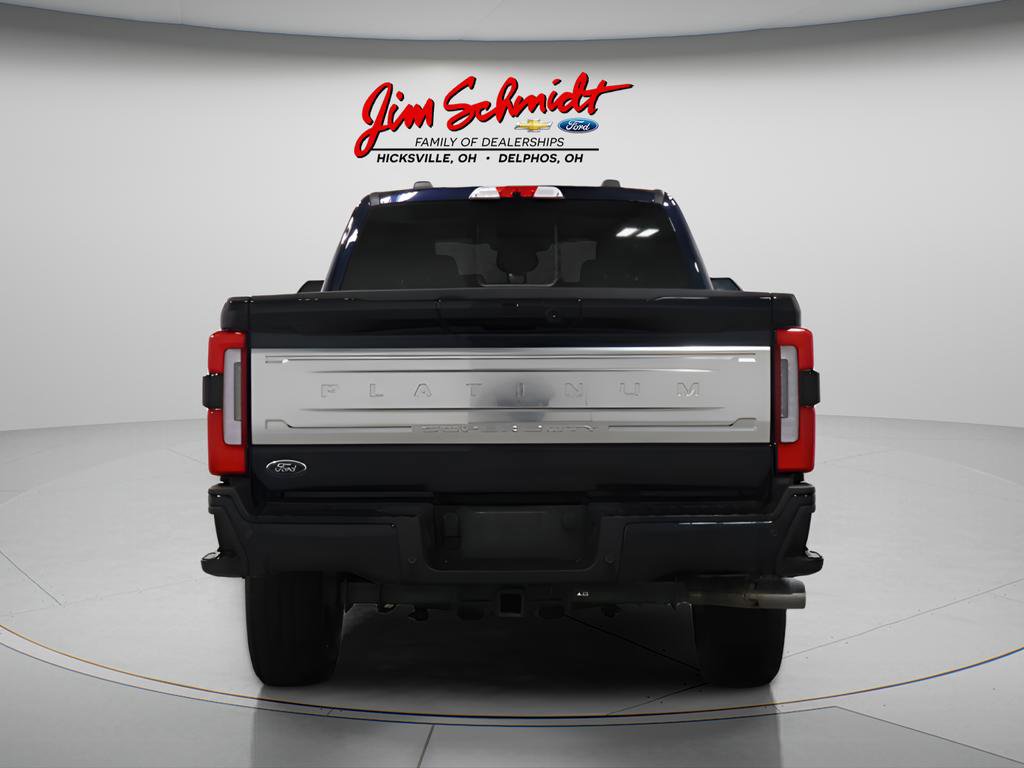 Used 2025 Ford F250 Platinum w/ Platinum Plus Package image 5