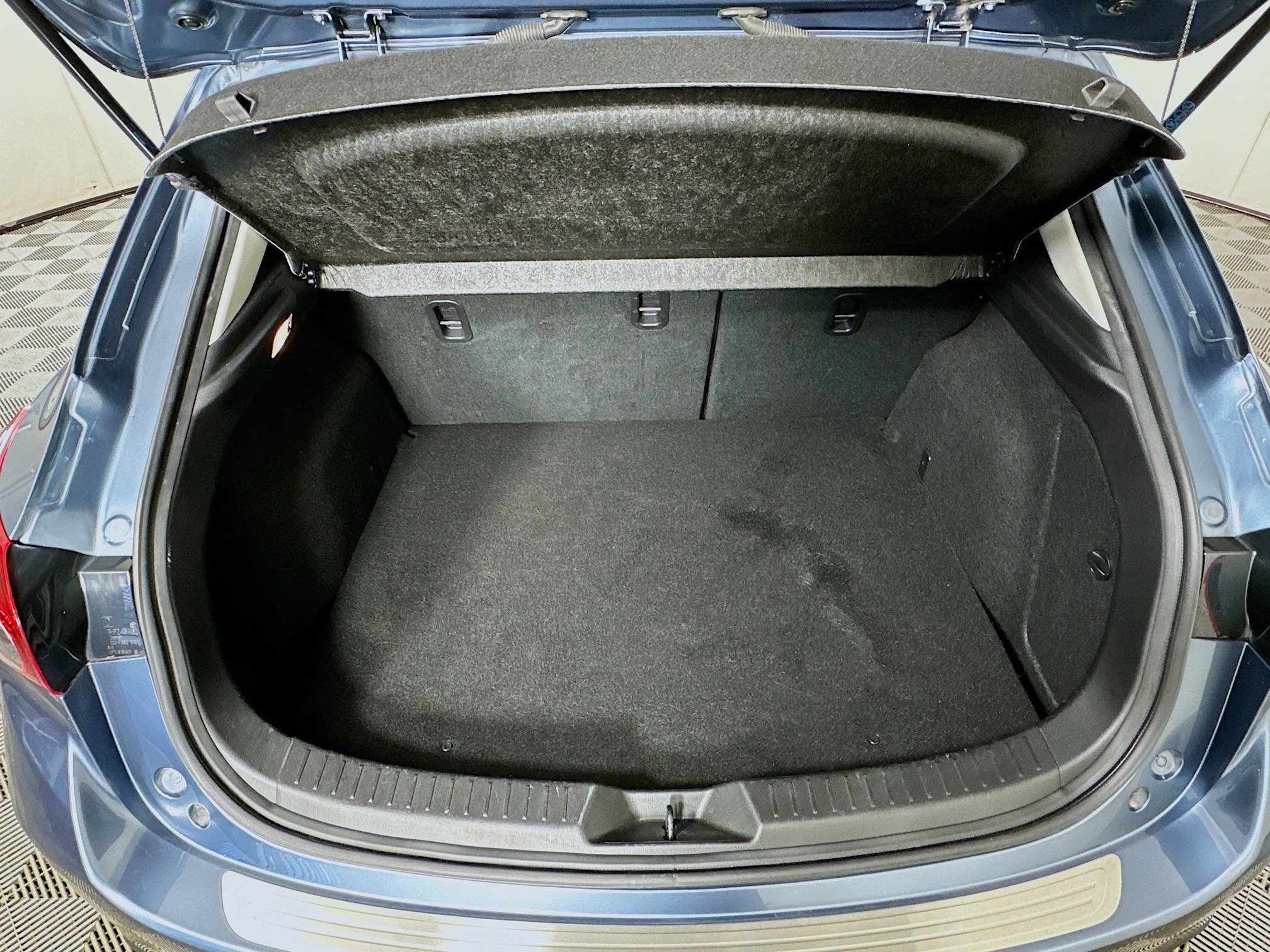 Used 2014 MAZDA MAZDA3 s Grand Touring FWD image 28