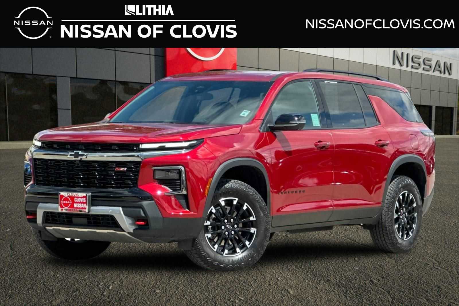 Used 2025 Chevrolet Traverse Z71 w/ Driver Confidence Package image 1