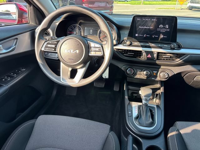 Used 2024 Kia Forte LXS w/ LXS Technology Package FWD image 11
