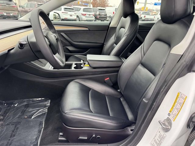 Used 2021 Tesla Model 3 Standard Range Plus image 16