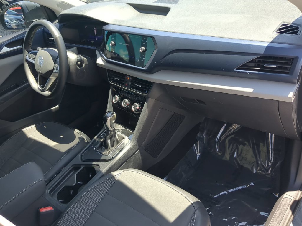Certified 2023 Volkswagen Taos SE w/ Panoramic Sunroof Package FWD image 13