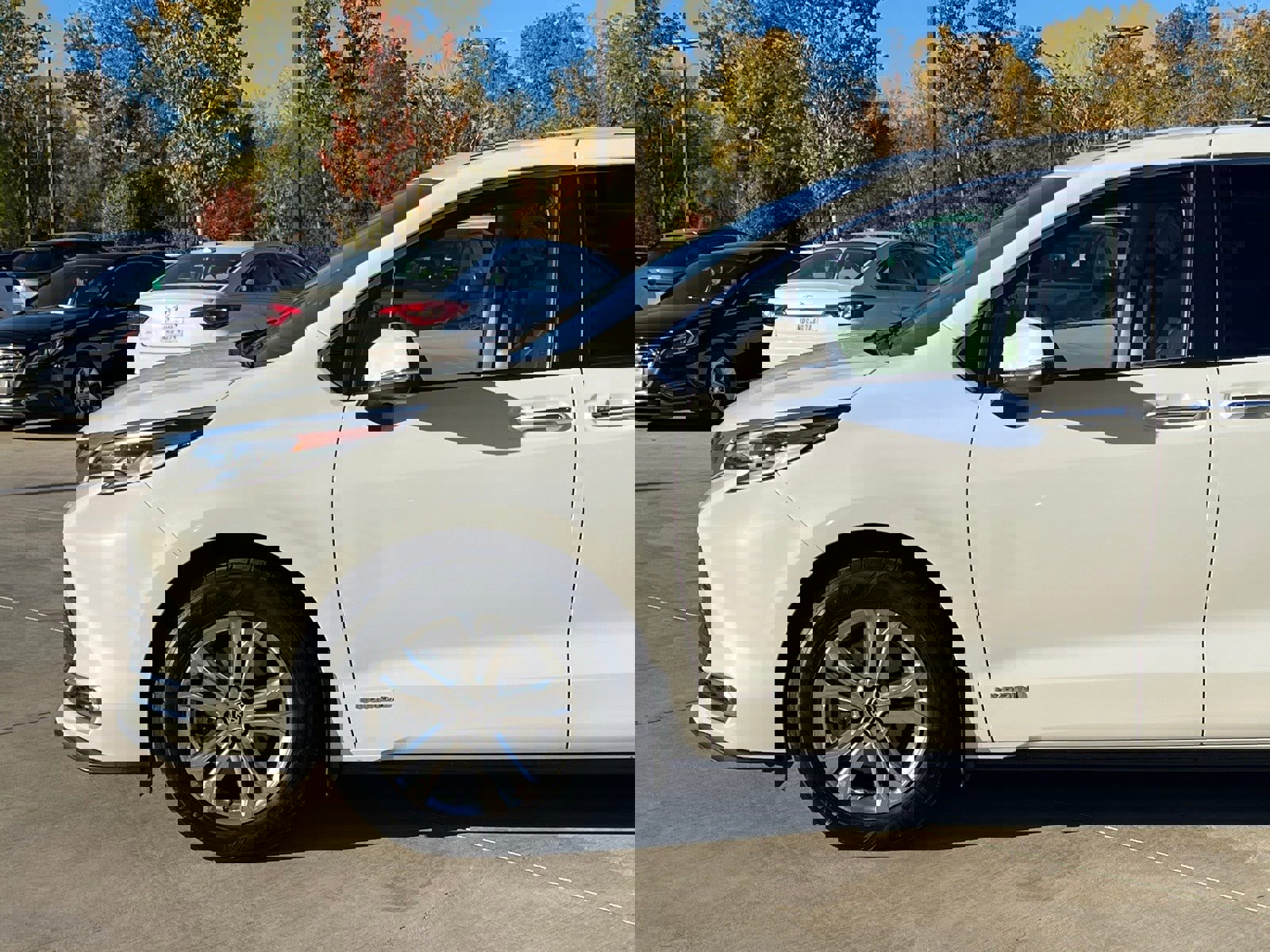 Used 2021 Toyota Sienna Platinum image 7