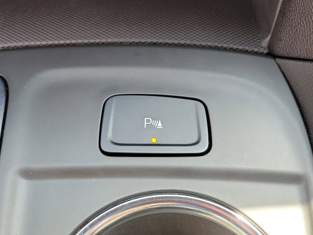 Certified 2023 Chevrolet Equinox LT w/ Driver Convenience Package image 33