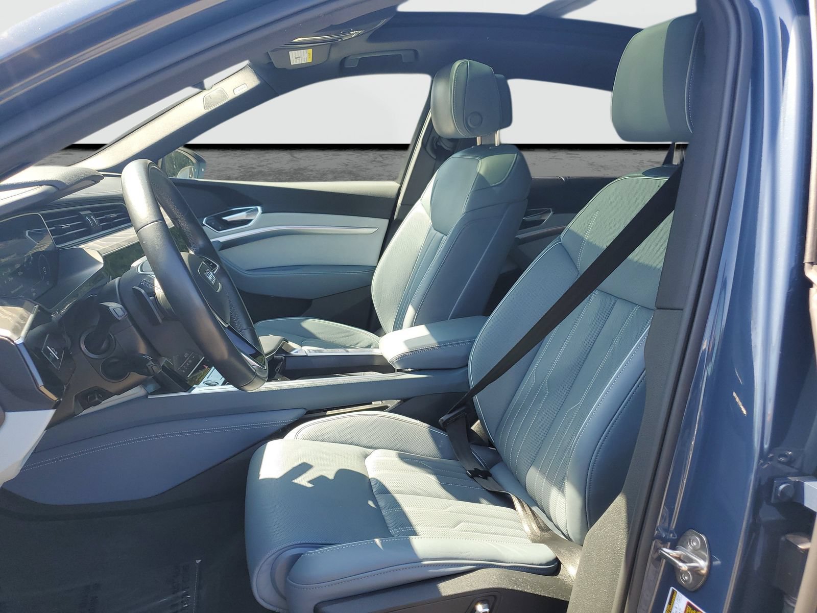 Used 2023 Audi e-tron Prestige w/ Prestige Package AWD/4WD image 18