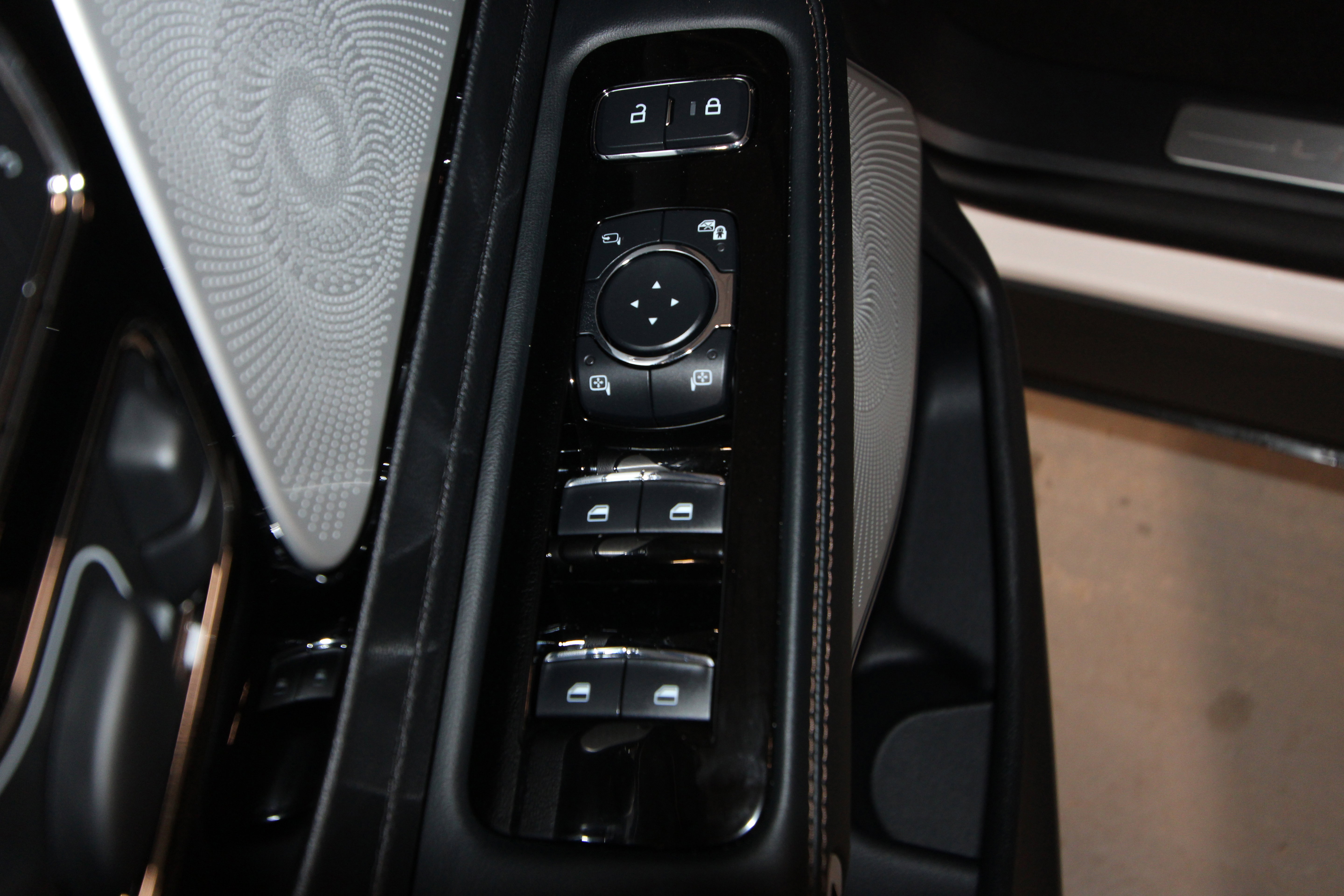 New 2026 Lincoln Aviator Reserve image 5