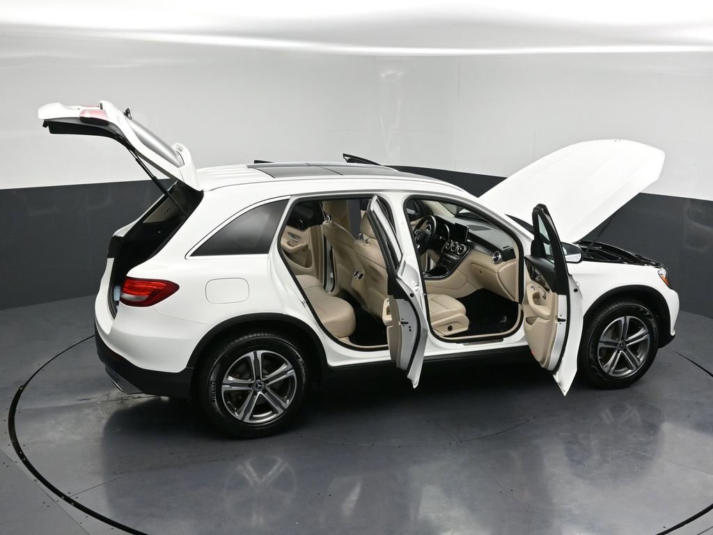 Used 2018 Mercedes-Benz GLC 300 4MATIC image 32