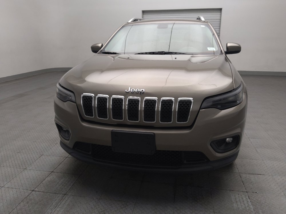 Used 2019 Jeep Cherokee Latitude w/ Cold Weather Group FWD image 15