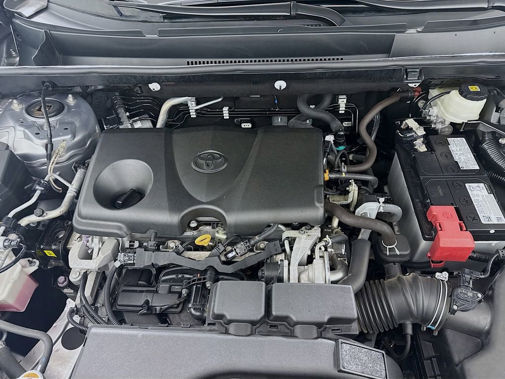 Certified 2021 Toyota RAV4 XLE Premium AWD/4WD image 29