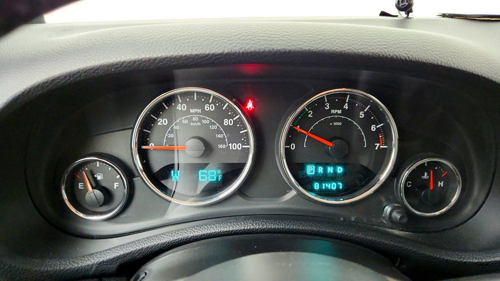 Used 2014 Jeep Wrangler Unlimited Sport w/ Quick Order Package 24S AWD/4WD image 13