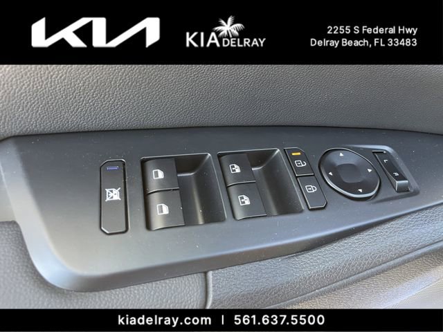 New 2026 Kia Sportage EX w/ EX Panorama Roof Package FWD image 17