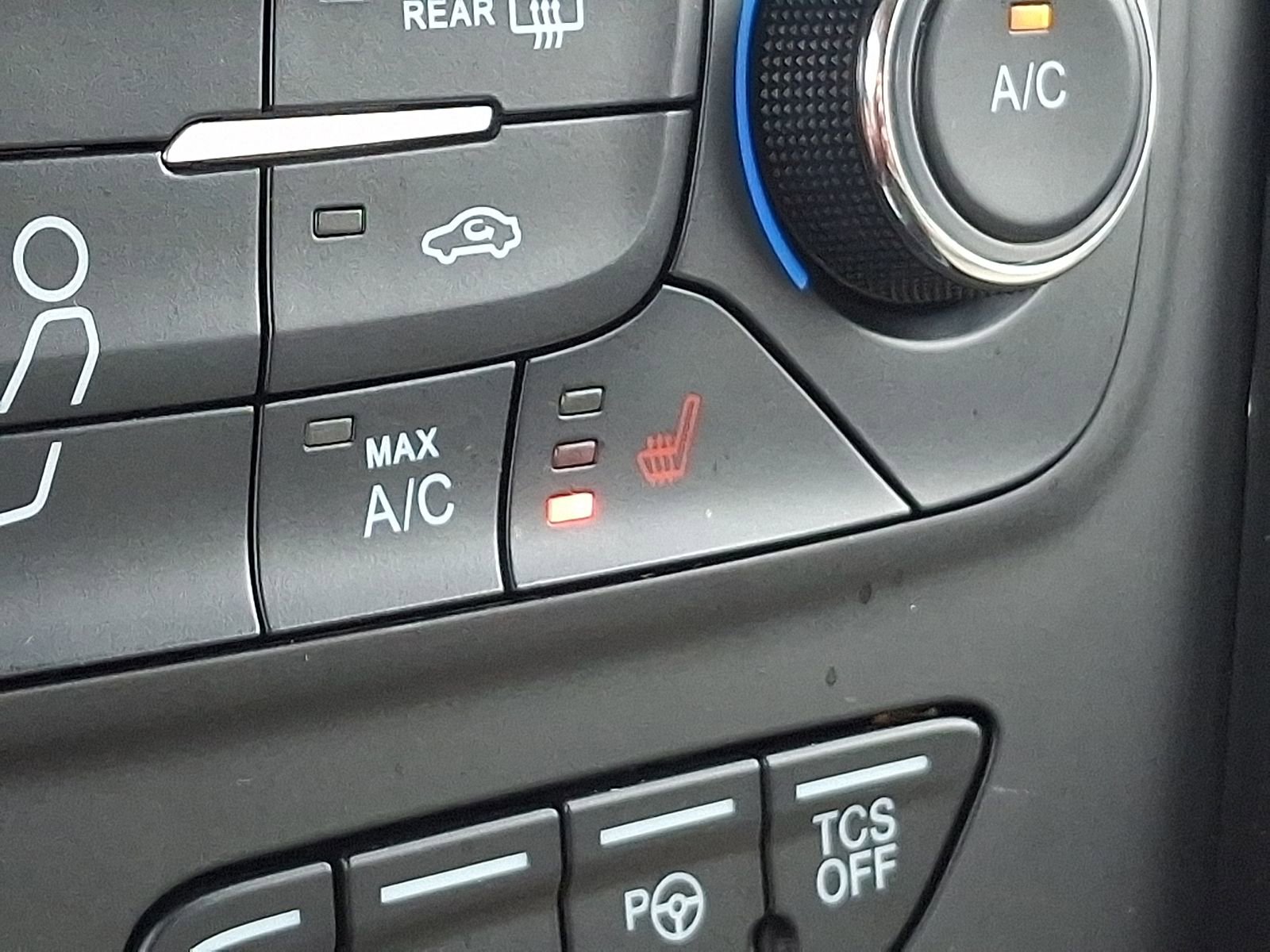 Used 2017 Ford Escape Titanium w/ Equipment Group 301A FWD image 26
