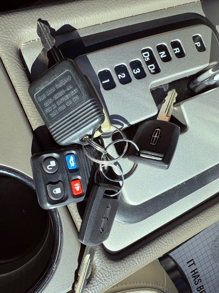 Used 2004 Lincoln LS image 55