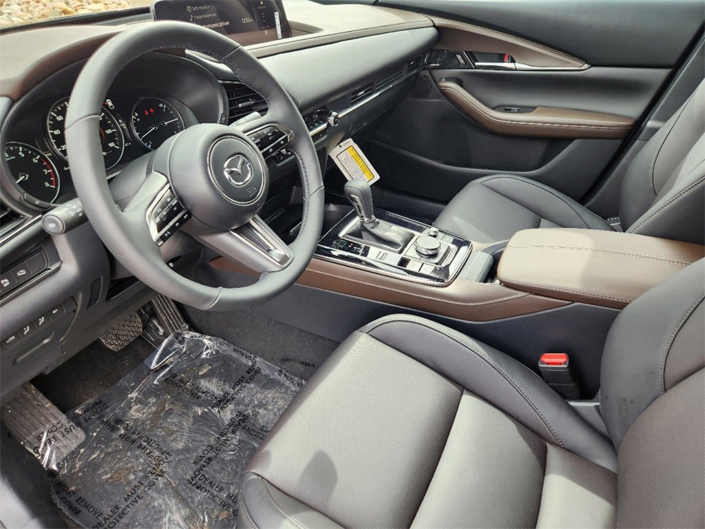 New 2025 MAZDA CX-30 2.5 Turbo w/ Premium Plus Pkg image 7