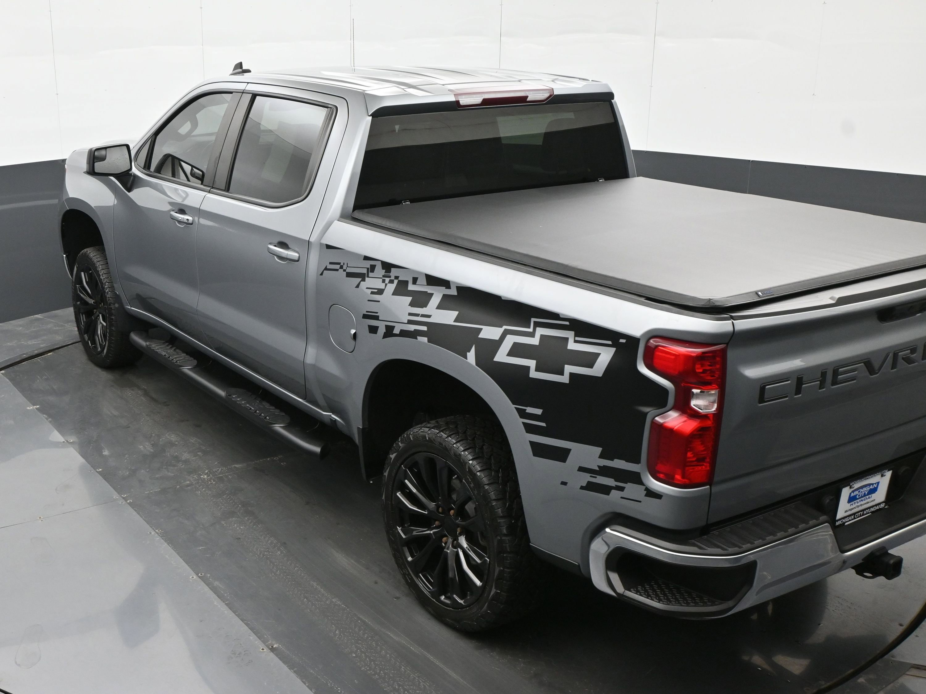 Used 2023 Chevrolet Silverado 1500 LT w/ Protection Package image 31